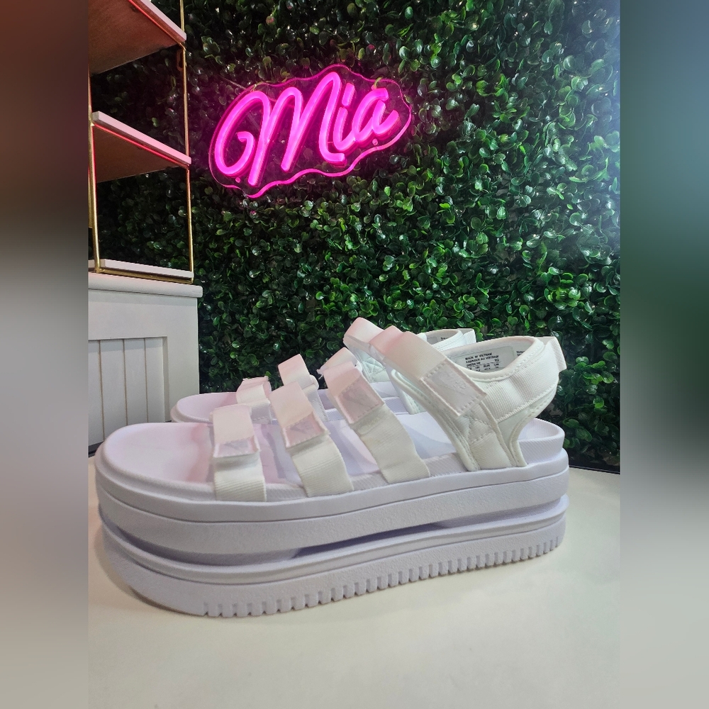 Nike‎ White Platform Sandals